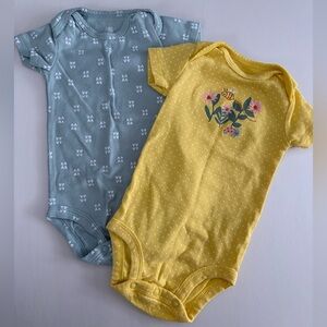 Lot of 2 Baby Girl Short Sleeve Onesies Polka Dots and Hearts